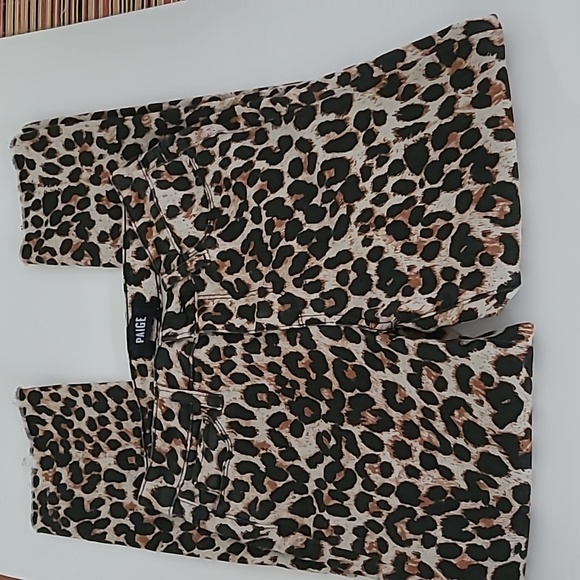 Paige Leopard Hoxton Ankle Raw Hem Jean EUC - Picture 5 of 16